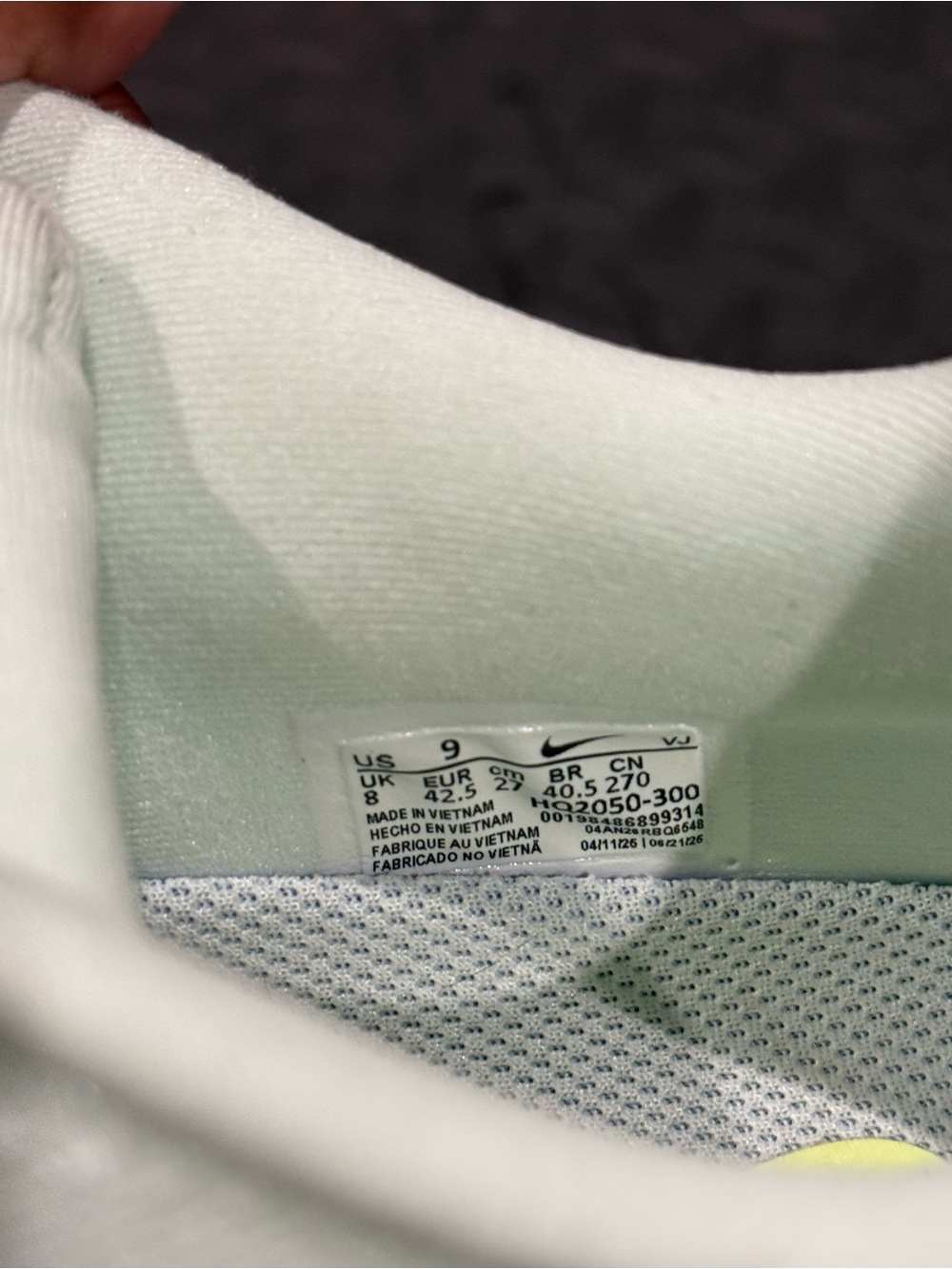 Nike - Vomero Premium, Men’s Size 9 (Light Green) - Picture 6 of 6